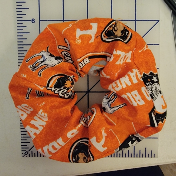 Handmade TN Vols Hair Scrunchie - Picture 1 of 2